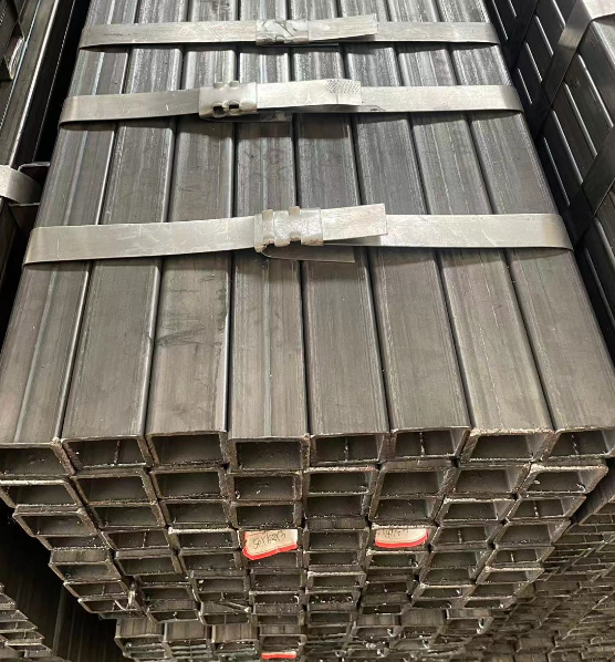 江西工业用梯子 镀锌管焊接梯子 铁梯子方管梯